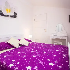 App Sara Apartment Kanfanar